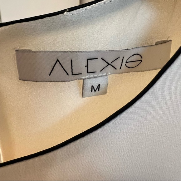 ALEXIS Erica Velvet Button Trim Cold Shoulder Blouse in Cream Size M - Picture 10 of 12